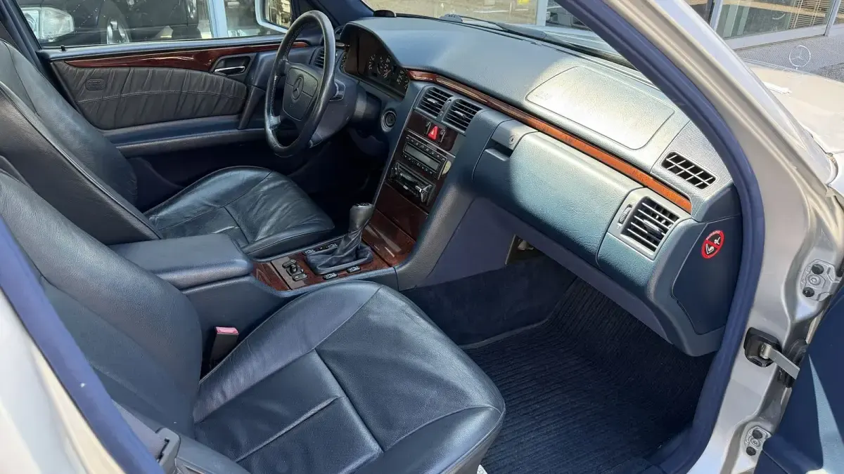 Usata Mercedes E200 1998 Argento