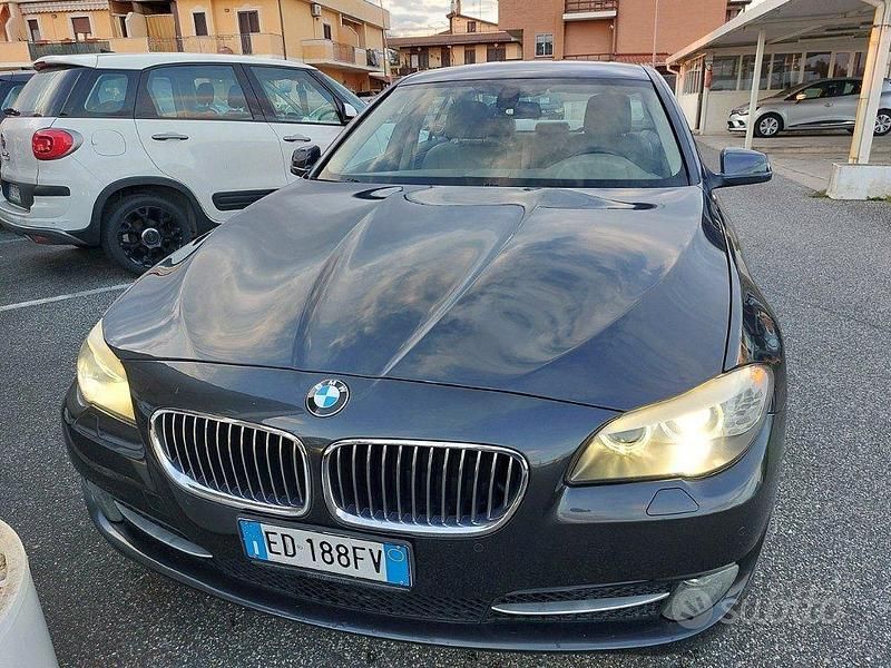 Usata BMW 520 184 CV (135 kW) 2010 Nero Berlina