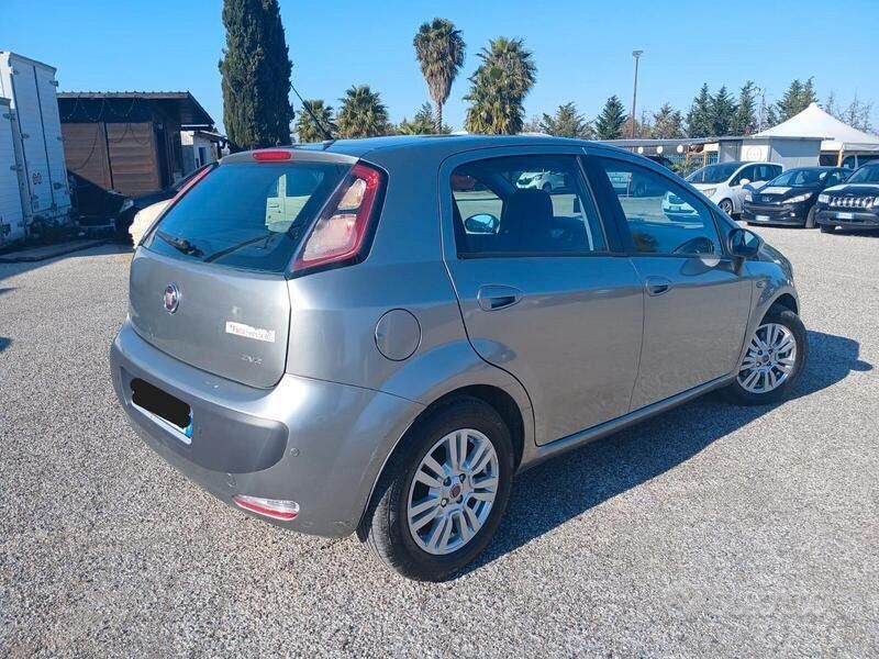 Usata Fiat Punto Evo Emotion 95 CV (69 kW) 2011 Grigio Utilitaria