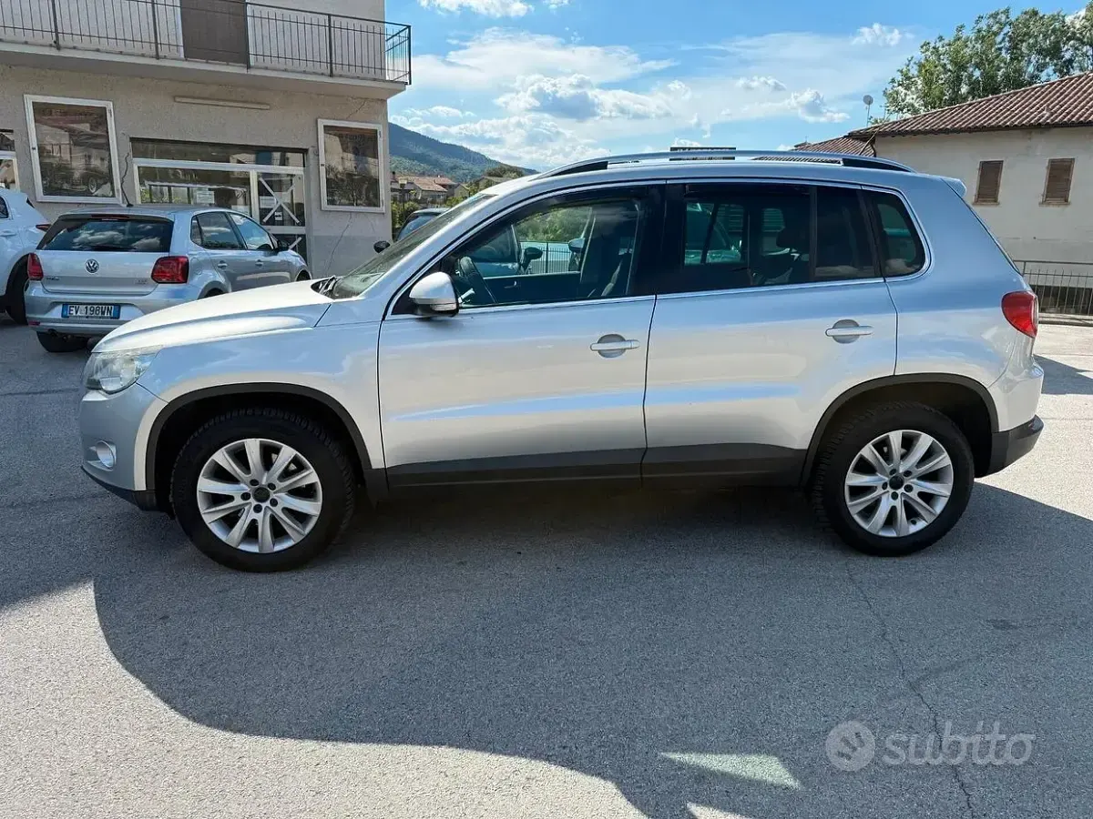 Usata VW Tiguan Track & Field 140 CV (102 kW) 2009 Grigio SUV