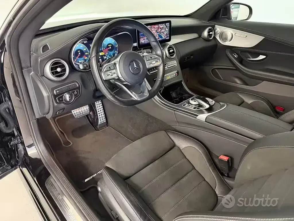 Usata Mercedes C220 AMG line 194 CV (142 kW) 2022 Nero Coupé