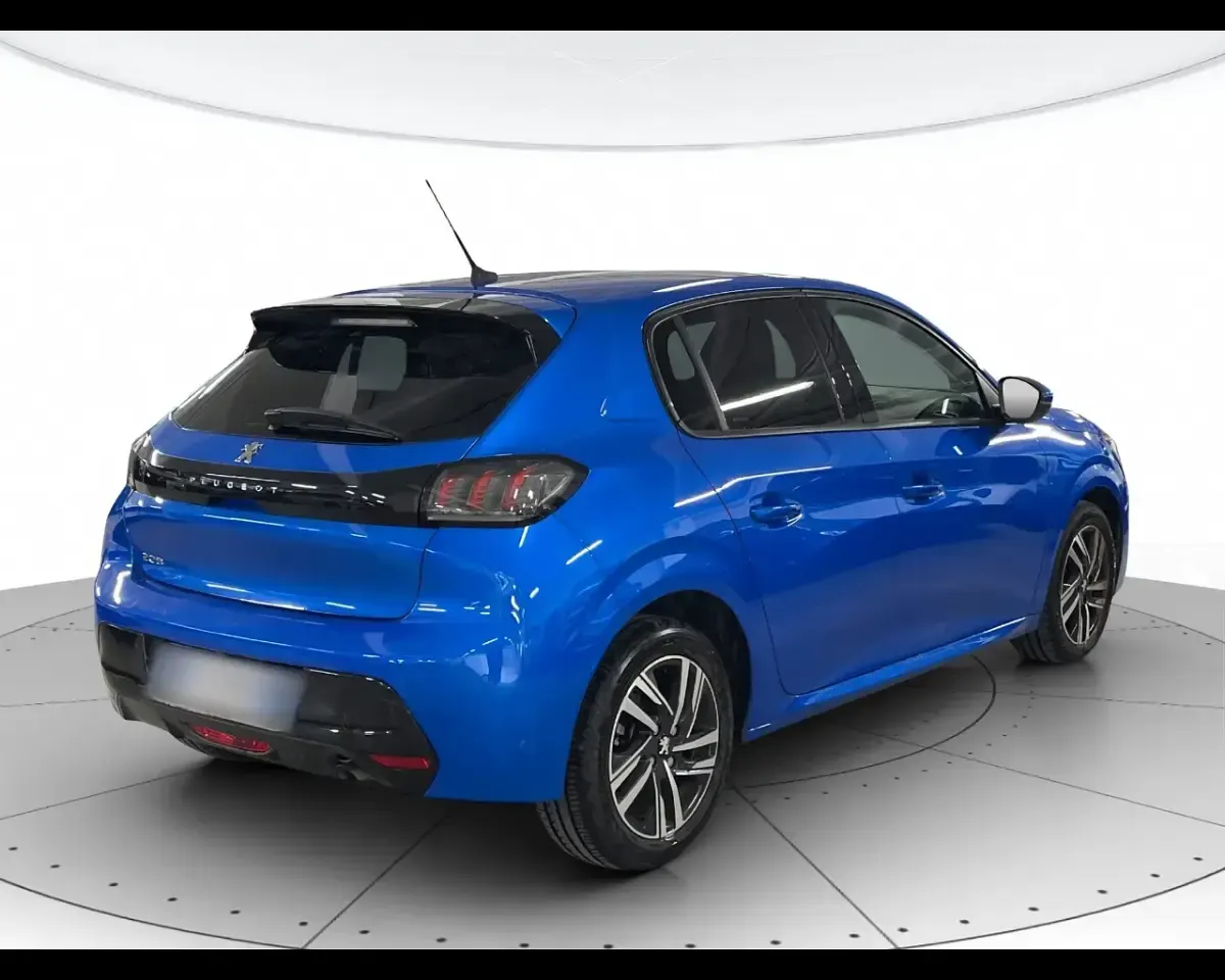 Usata Peugeot 208 Active 101 CV (74 kW) 2021 Blu Utilitaria