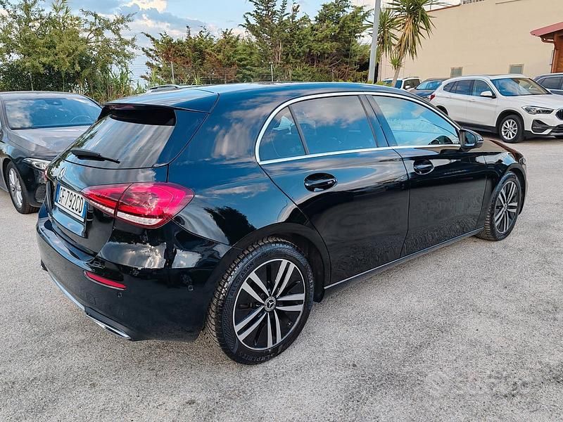 Usata Mercedes A200 150 CV (110 kW) 2021 Nero Berlina