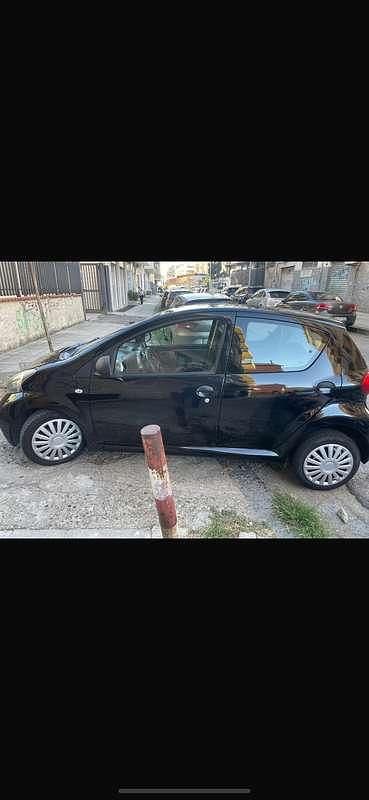 Usata 2008 Toyota Aygo Due volumi | 2600 € (Ottimo prezzo) - Immagine 1/4