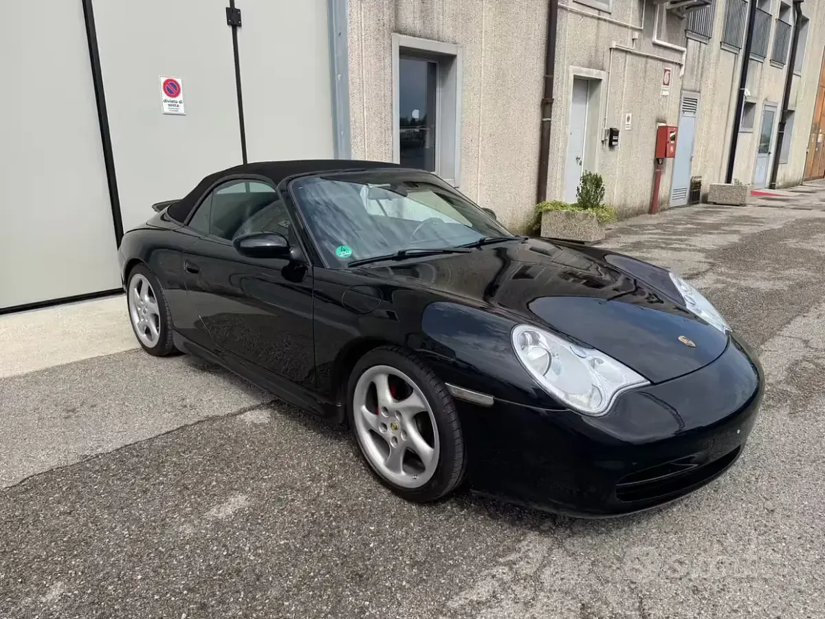 Usata Porsche 911 Carrera Cabriolet 320 CV (235 kW) 2002 Nero Cabrio