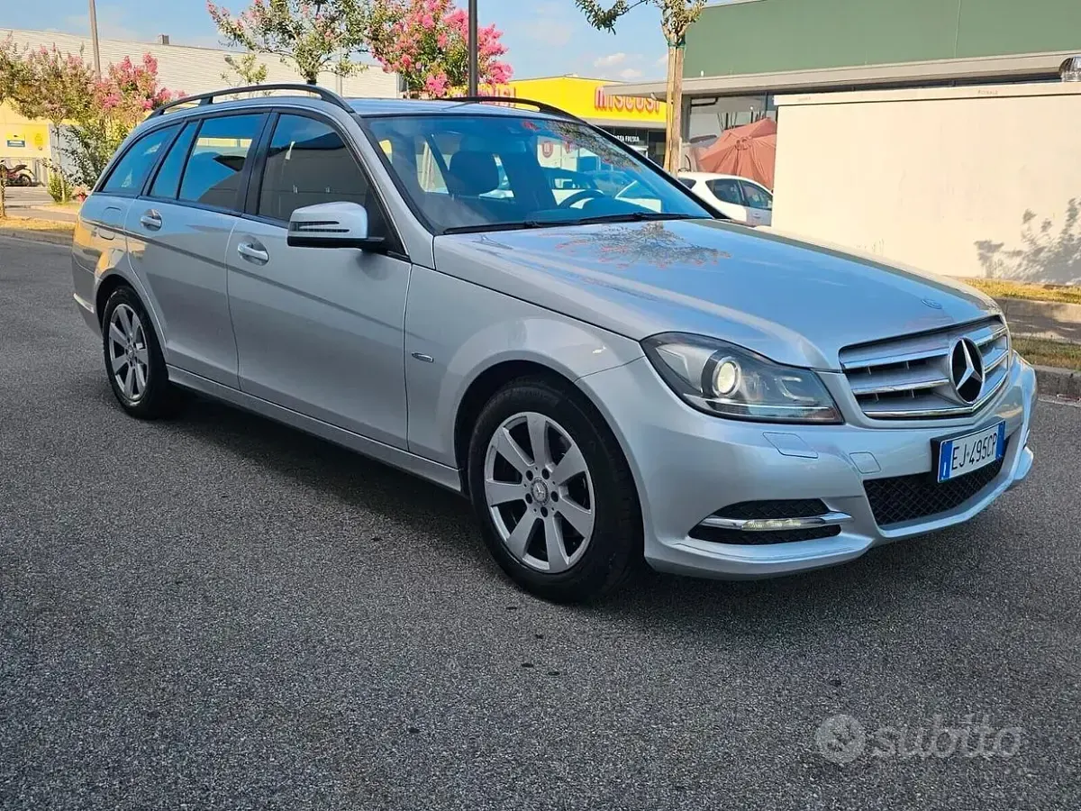 Usata Mercedes C200 Avantgarde 170 CV (125 kW) 2011 Grigio Station wagon