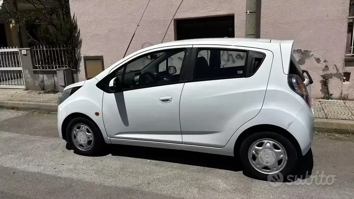 Usata Chevrolet Spark 68 CV (50 kW) 2011 Bianco Utilitaria