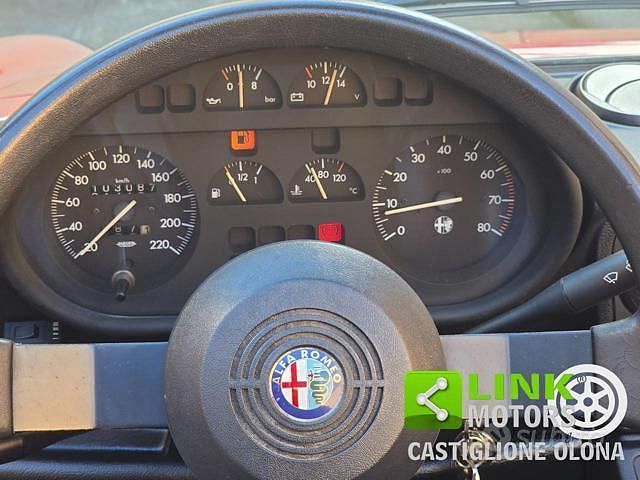 Usata Alfa Romeo Spider 107 CV (78 kW) 1991 Rosso Cabrio