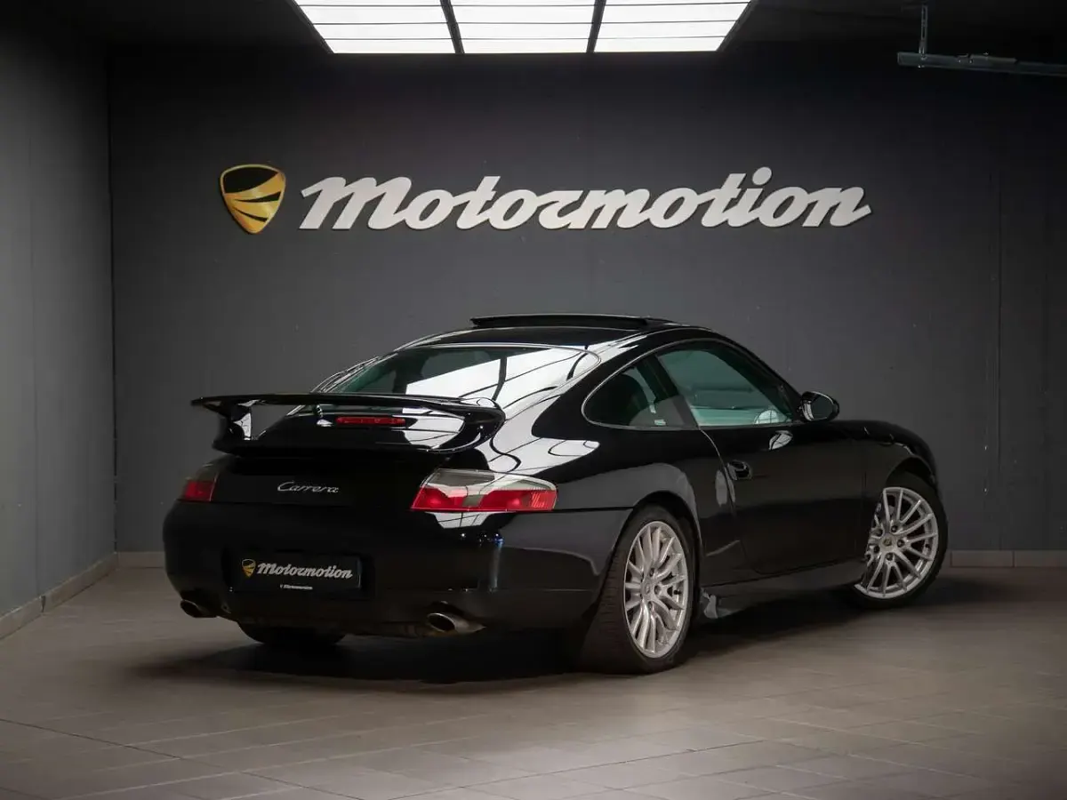 Usata Porsche 911 Carrera 300 CV (220 kW) 2001 Nero Coupé