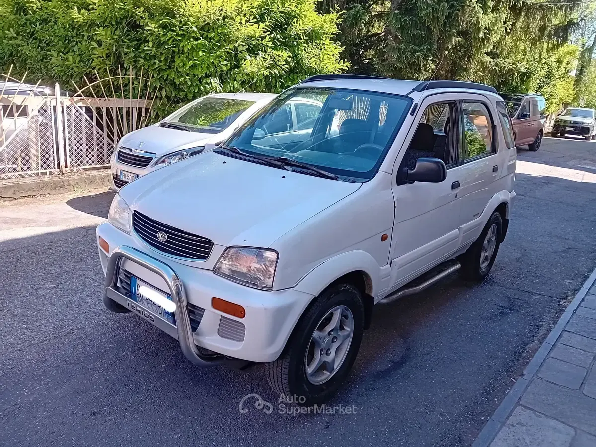 Usata Daihatsu Terios 86 CV (63 kW) 2000 Bianco SUV