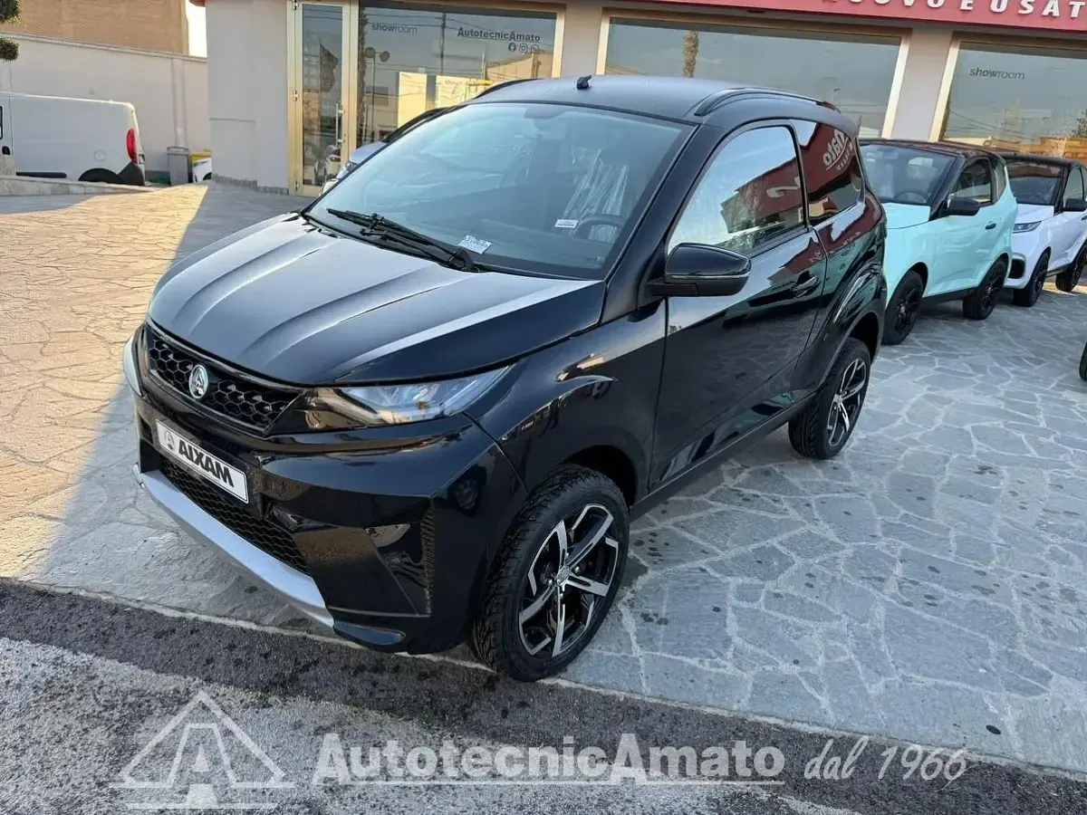 Nuova Aixam Crossover Premium Premium 2026 Viola