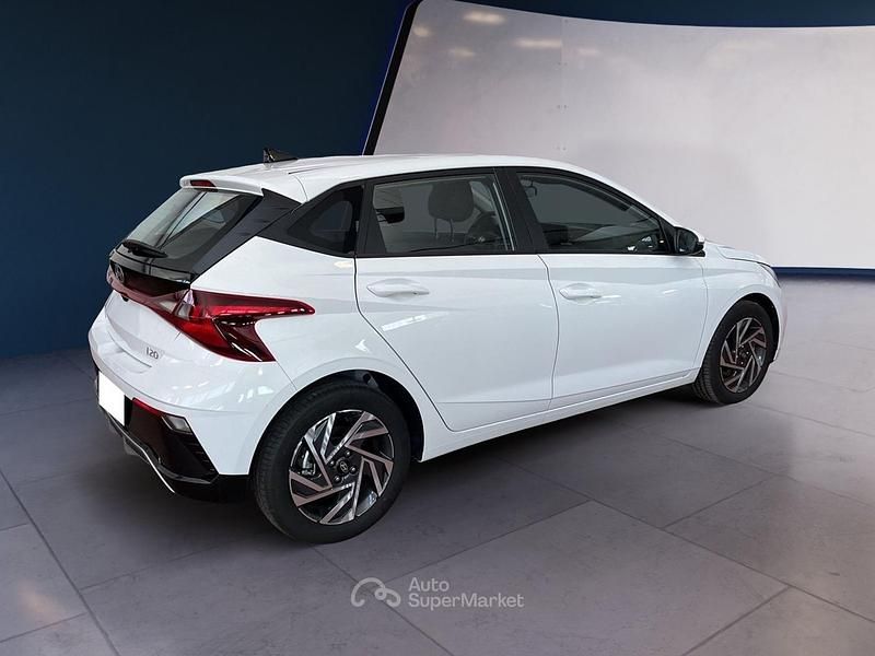 Usata Hyundai i20 101 CV (74 kW) 2025 Bianco Monovolume