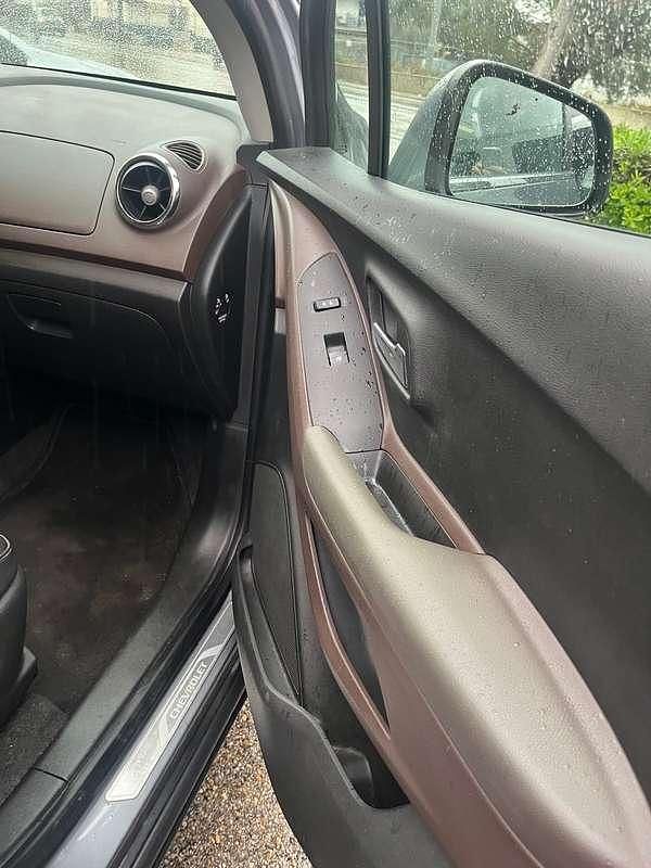 Grigio Usata 2014 Chevrolet Trax LTZ SUV | 8300 € (Buon prezzo) - Immagine 1/4