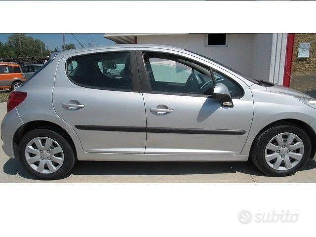 Usata Peugeot 207 75 CV (55 kW) 2009 Grigio Berlina