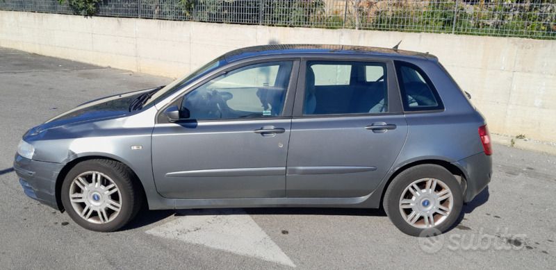 Usata Fiat Stilo 2004 Grigio Berlina