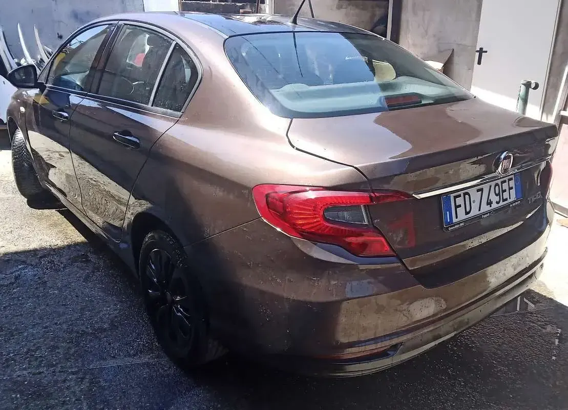 Usata Fiat Tipo Opening Edition 95 CV (69 kW) 2016 Berlina