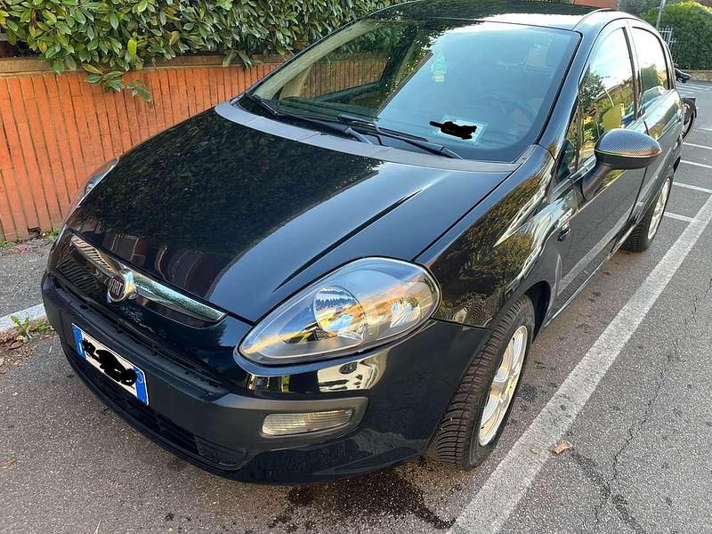 Usata Fiat Punto Evo Dynamic 75 CV (55 kW) 2010 Nero Utilitaria