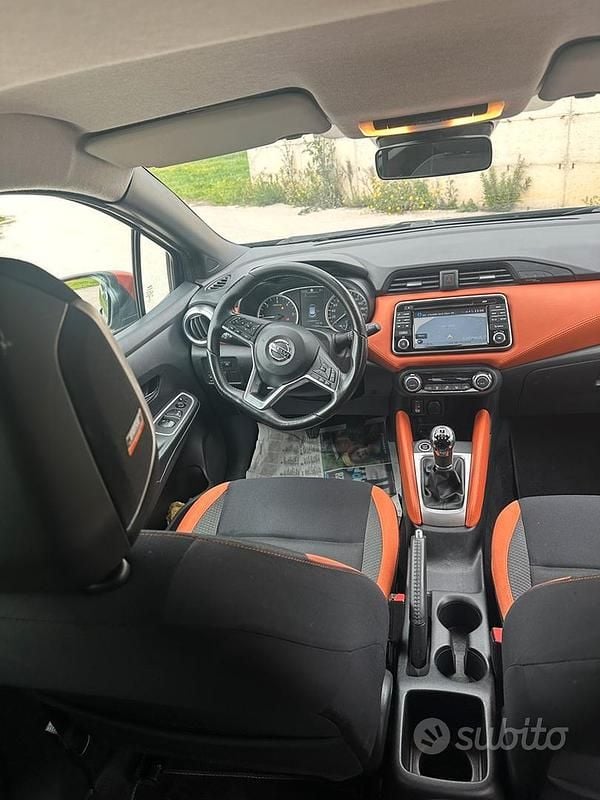 Usata Nissan Micra Tekna 90 CV (66 kW) 2017 Grigio Utilitaria