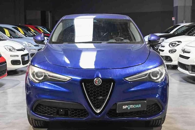 Usata Alfa Romeo Stelvio Business 190 CV (139 kW) 2021 Blu SUV