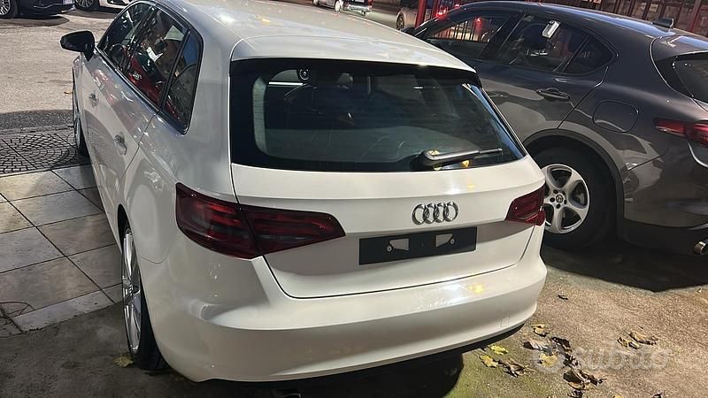 Usata Audi A3 S-Line 110 CV (80 kW) 2015 Bianco Berlina