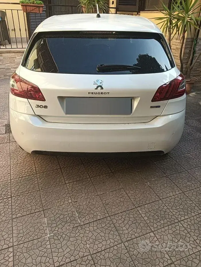 Usata Peugeot 308 120 CV (88 kW) 2016 Bianco Berlina