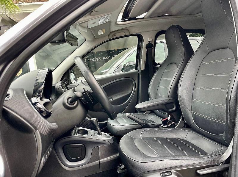 Usata Smart ForFour Brabus 90 CV (66 kW) 2016 Utilitaria