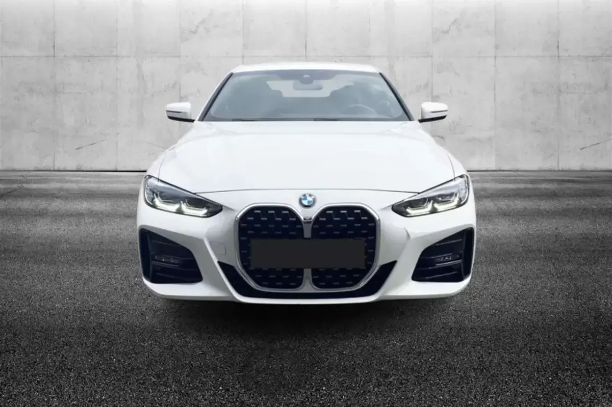 Usata BMW 420 M Sport 190 CV (139 kW) 2024 Bianco Coupé