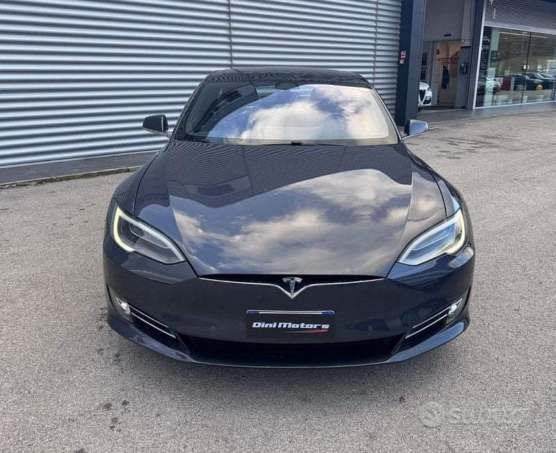 Usata Tesla Model S 450 kW (613 CV) 2017 Grigio Utilitaria