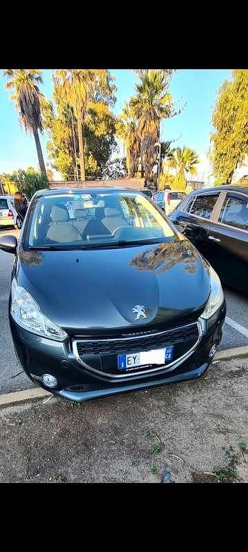 Usata 2015 Peugeot 308 Access Tre volumi | 6500 € (Super prezzo) - Immagine 1/4