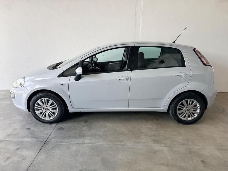 Usata Fiat Punto Evo Emotion 95 CV (69 kW) 2011 Bianco Utilitaria