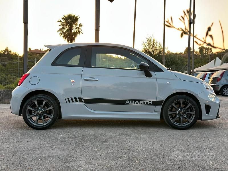 Usata Abarth 595 145 CV (106 kW) 2021 Grigio Utilitaria