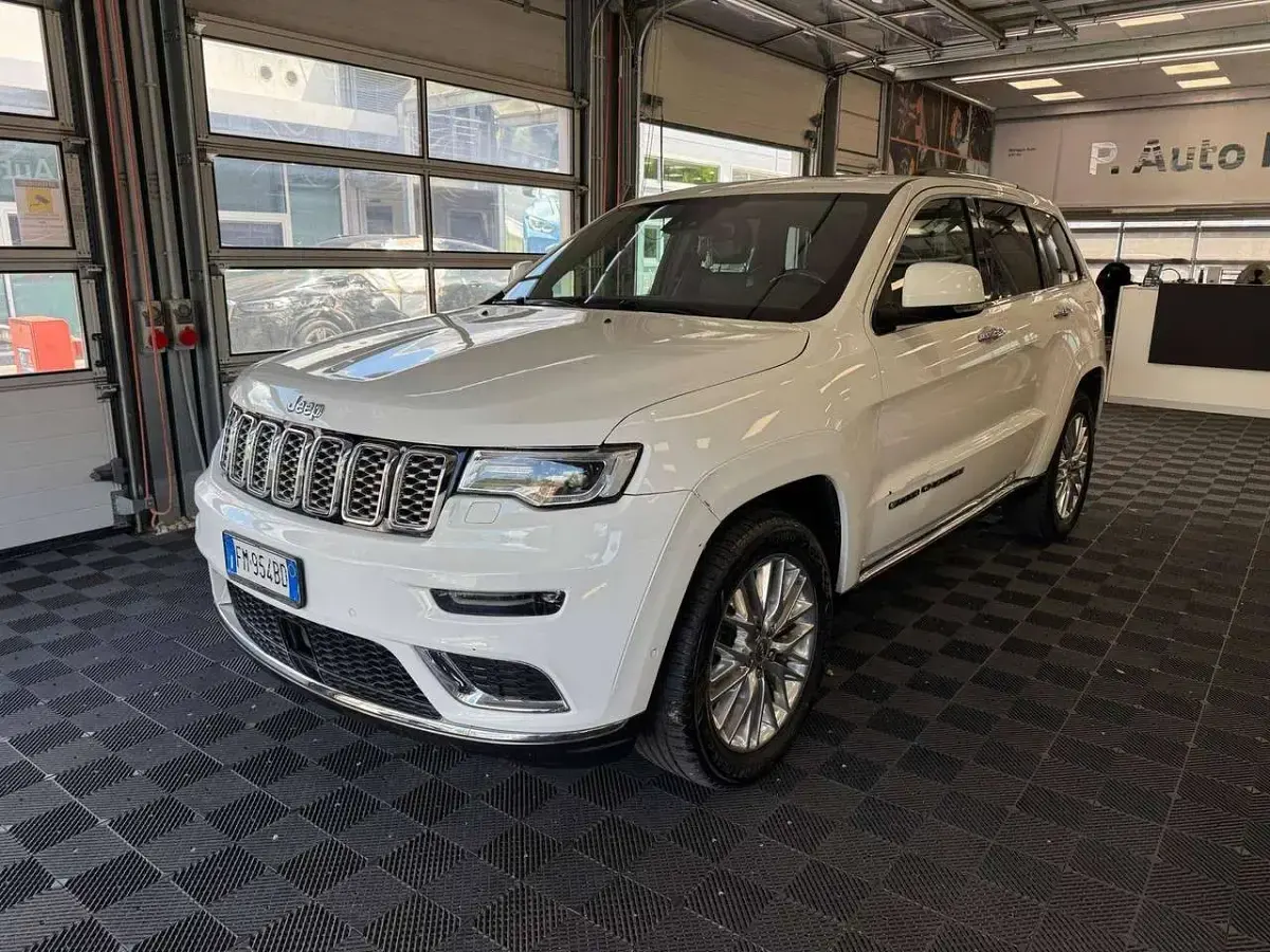 Usata Jeep Grand Cherokee Summit 250 CV (183 kW) 2017 Bianco SUV