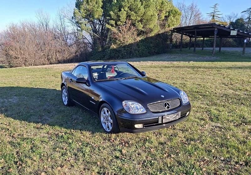Usata Mercedes SLK230 193 CV (141 kW) 1999 Nero Cabrio