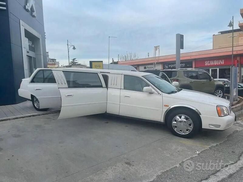 Usata Cadillac Deville 2002 Bianco Berlina