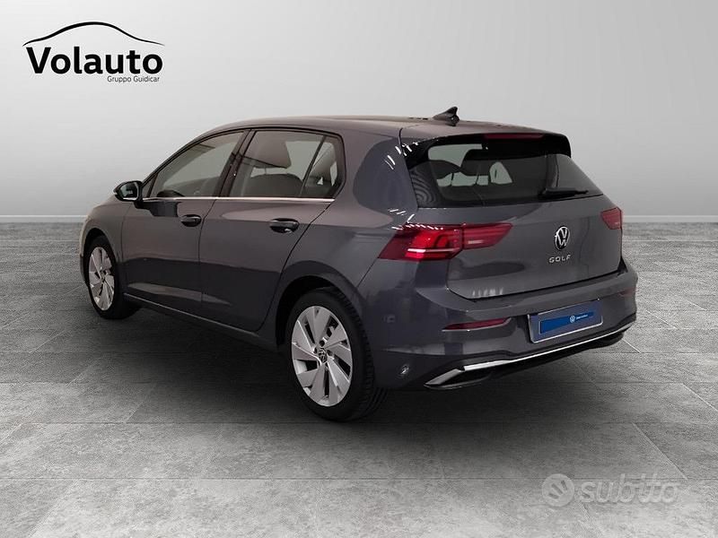 Usata VW Golf VIII Style 150 CV (110 kW) 2025 Gray Berlina