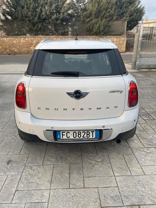 Usata Mini Countryman 111 CV (81 kW) 2015 Bianco SUV