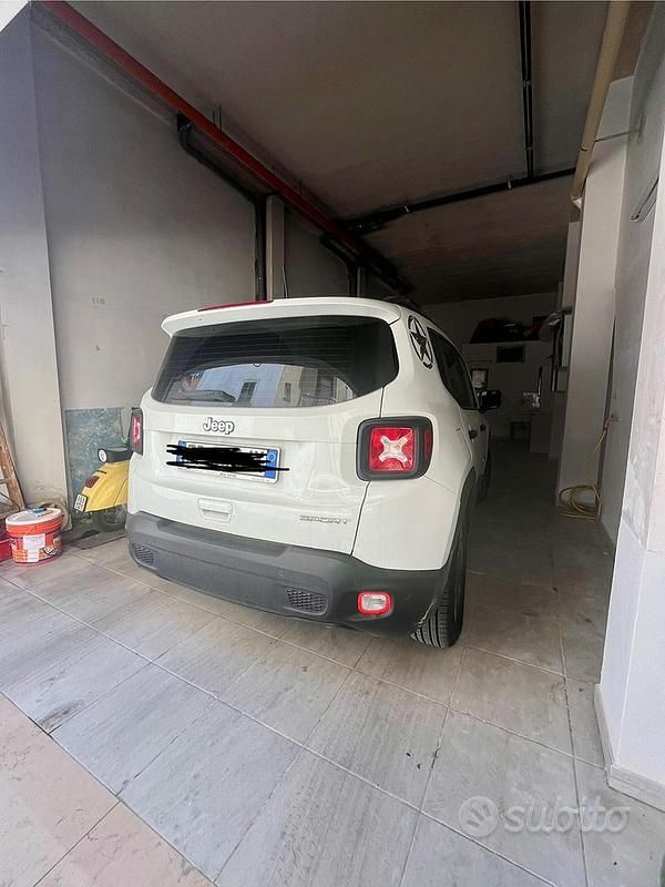 Usata Jeep Renegade Sport 95 CV (69 kW) 2018 Bianco SUV