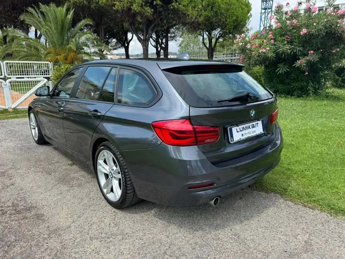 Usata BMW 318 Luxury Line 150 CV (110 kW) 2016 Giallo Station wagon