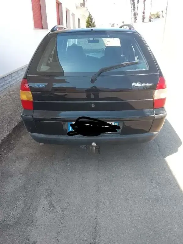 Usata Fiat Palio Weekend 69 CV (50 kW) 2000 Nero Station wagon