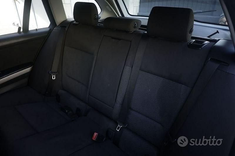 Usata BMW 320 M Sport 163 CV (119 kW) 2006 Grigio scuro Station wagon