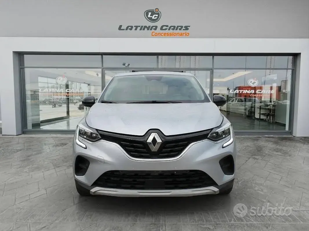 Usata Renault Captur Business 91 CV (66 kW) 2021 Grigio SUV