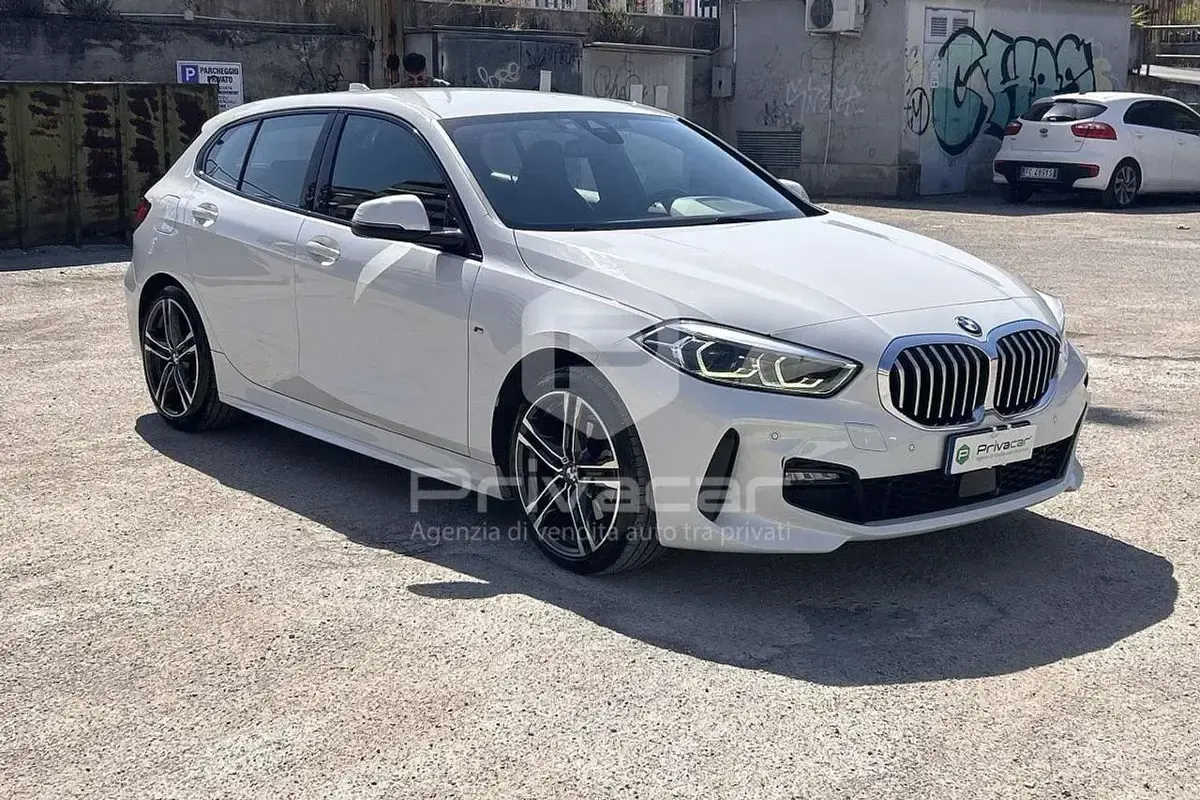 Usata BMW 118 M Sport 140 CV (102 kW) 2020 Bianco Utilitaria