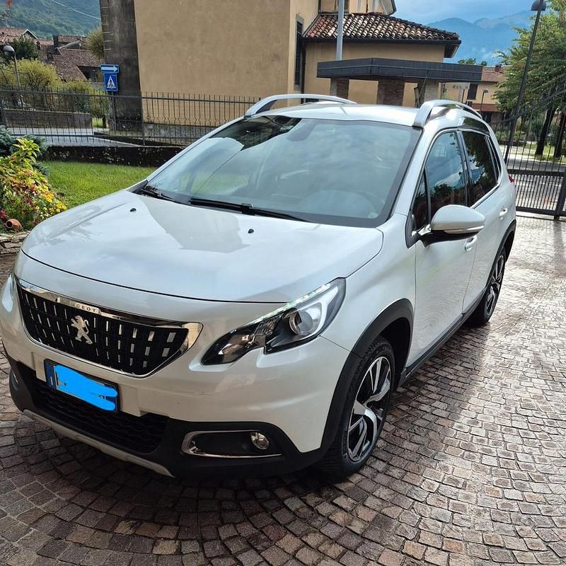 Usata Peugeot 2008 82 CV (60 kW) 2019 Bianco SUV
