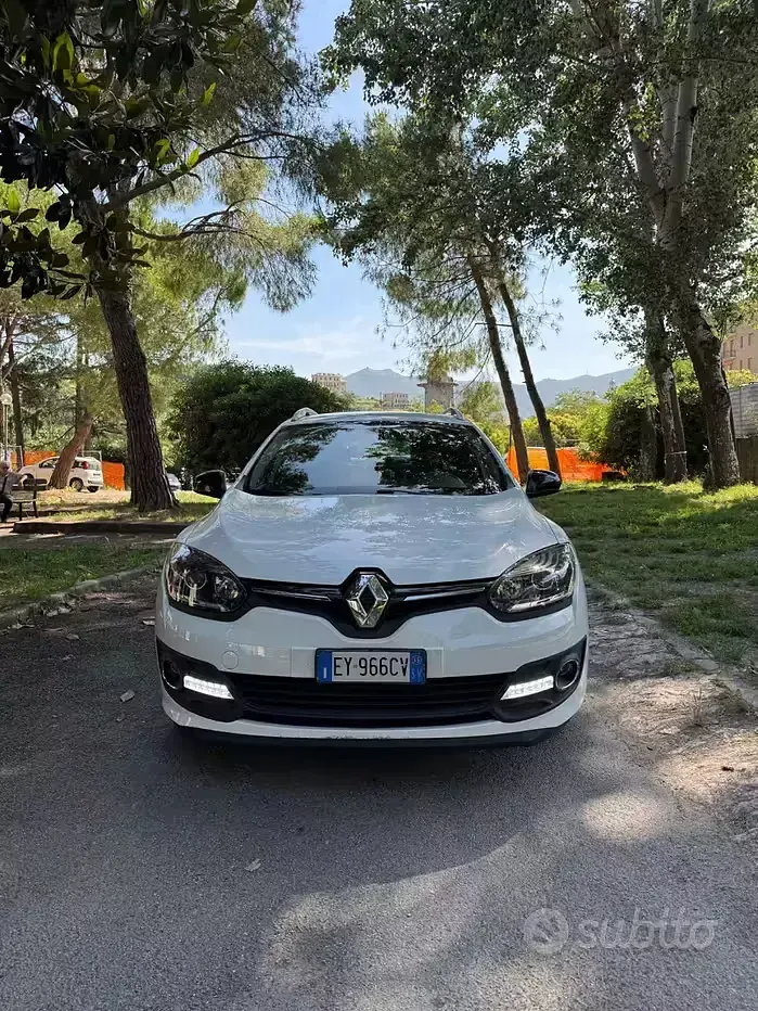 Usata Renault Mégane GrandTour 110 CV (80 kW) 2015 Bianco Station wagon