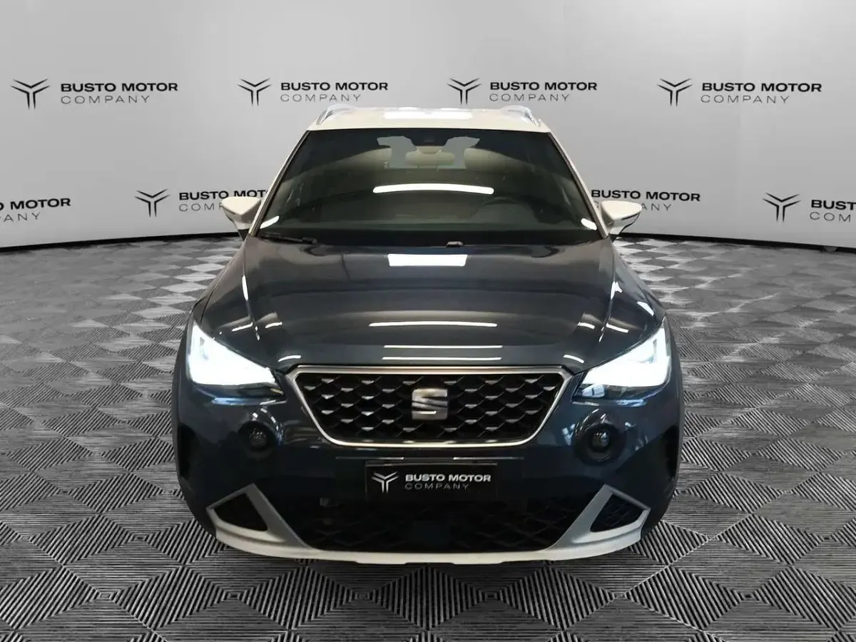Usata Seat Arona Xperience 110 CV (80 kW) 2023 Grigio SUV