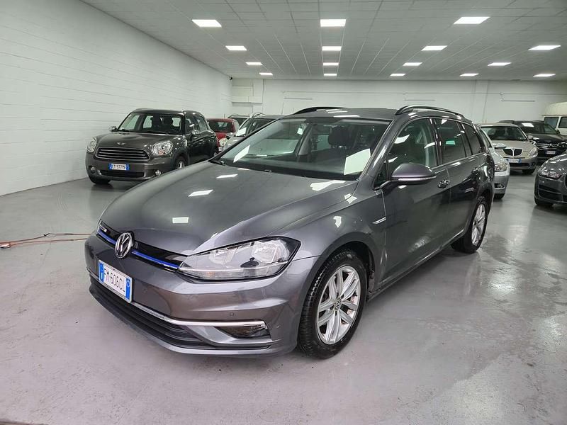 Grigio Usata 2017 VW Golf VII Executive Station wagon | 7300 € (Super prezzo) - Immagine 1/4