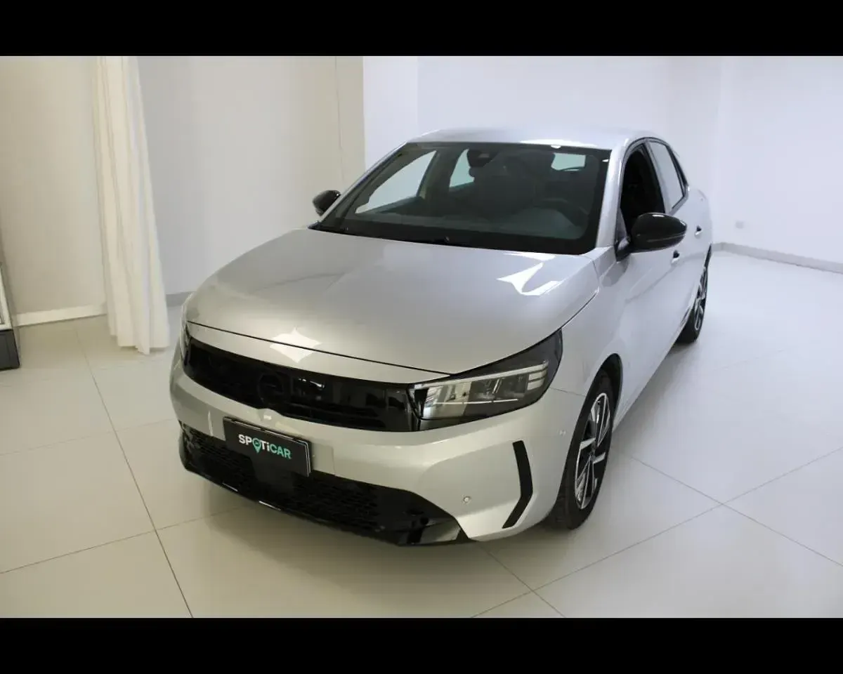 Usata Opel Corsa 101 CV (74 kW) 2025 Bianco Utilitaria