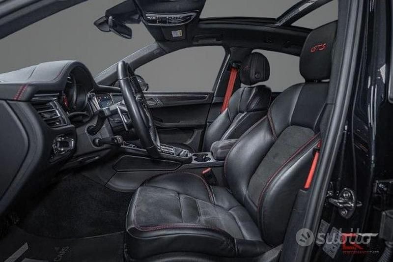 Usata Porsche Macan 441 CV (324 kW) 2024 Nero SUV