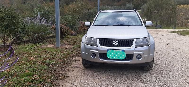Usata Suzuki Grand Vitara 129 CV (94 kW) 2006 Grigio SUV