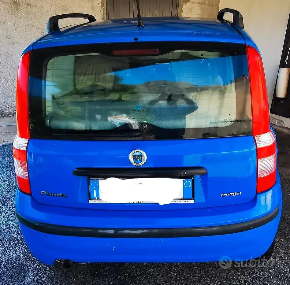 Usata Fiat Panda 69 CV (50 kW) 2005 Bluazzurro Utilitaria
